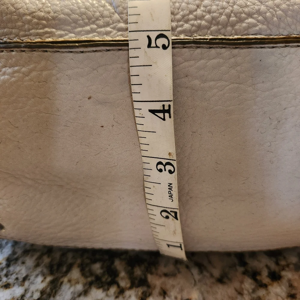 Michael Kors Handbag, Off White Pebbled Leather, Shoulder Bag Satchel Summer EUC